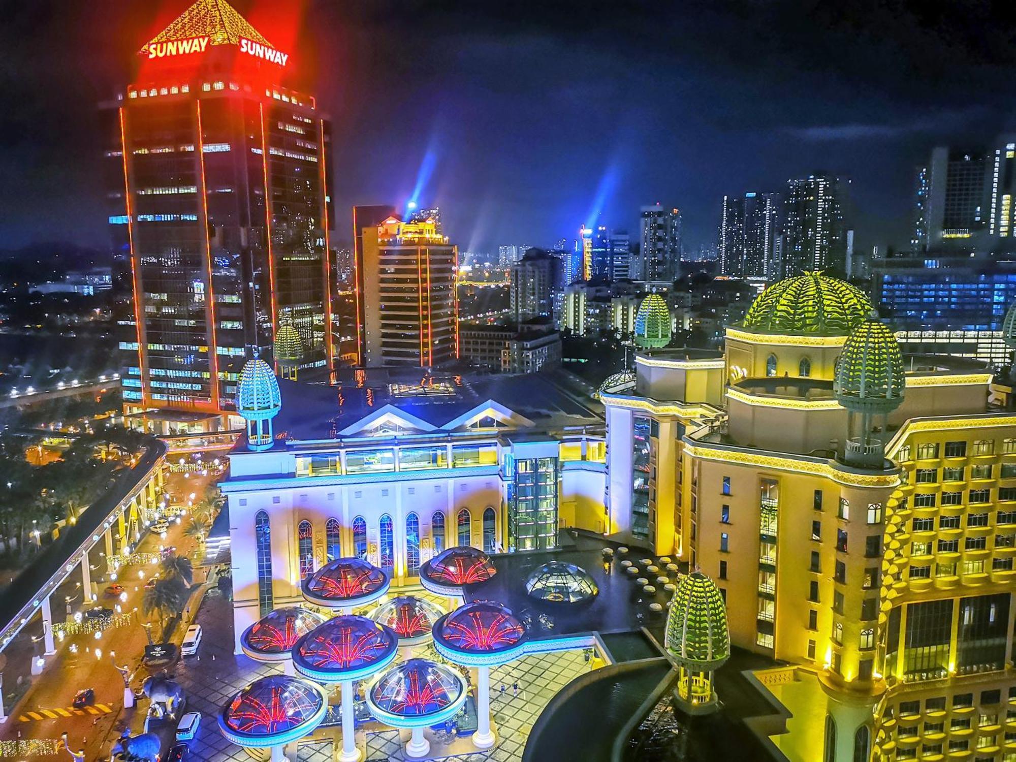Resort Suites At Bandar Sunway Субанг Джая Екстериор снимка