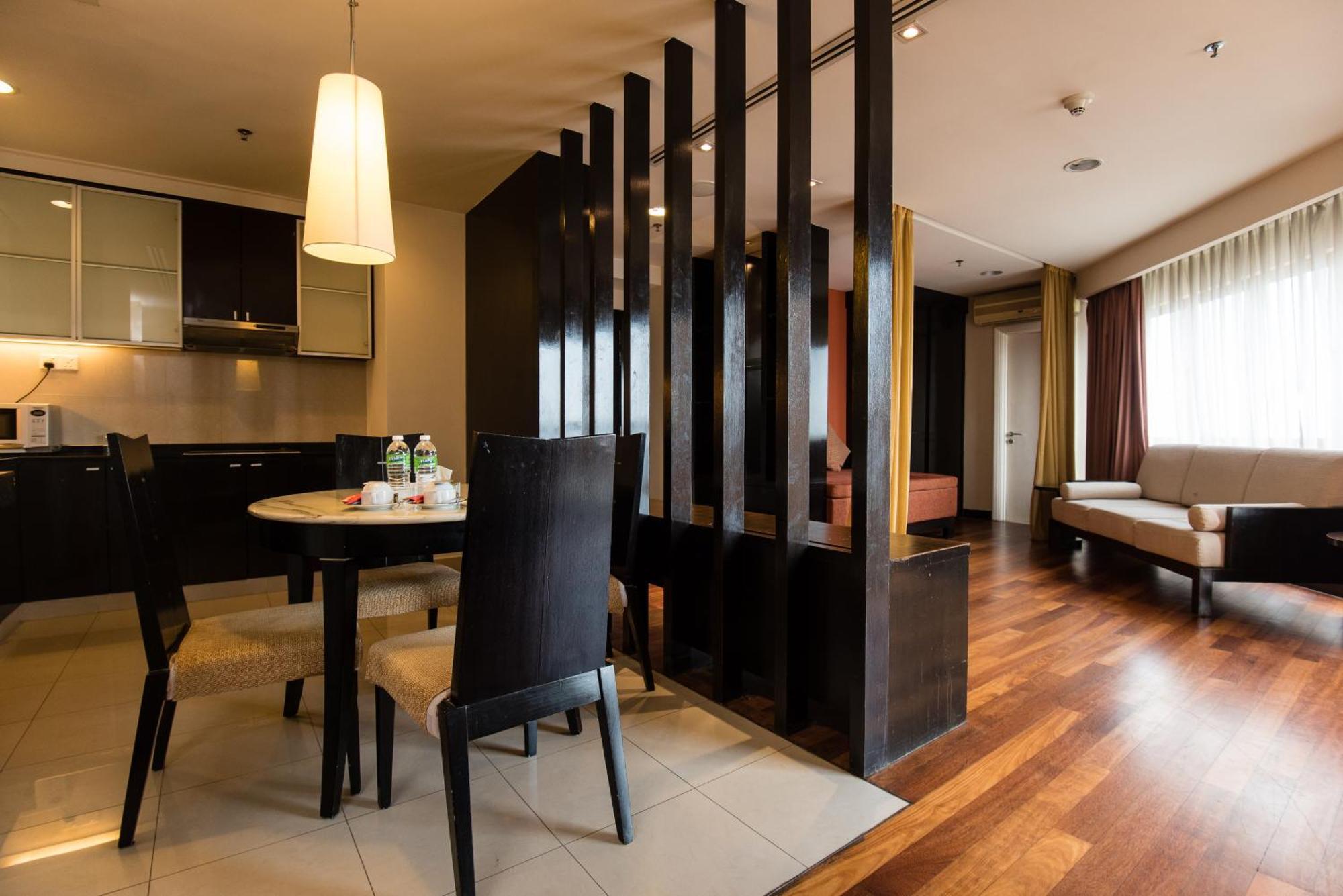 Resort Suites At Bandar Sunway Субанг Джая Екстериор снимка